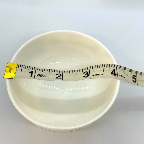 Hello Kitty Dinnerware Set - Picture 12 of 16